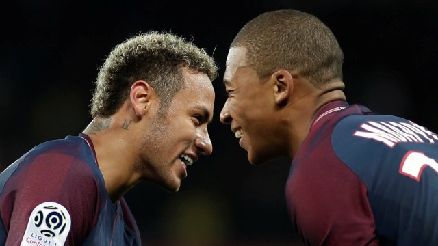 Neymar Jr. & Kylian Mbappe-Lottin (Foto: Reuters/Benoit Tissier)