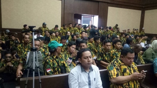 Massa angkatan muda Partai Golkar.  (Foto: Marcia Audita/kumparan)