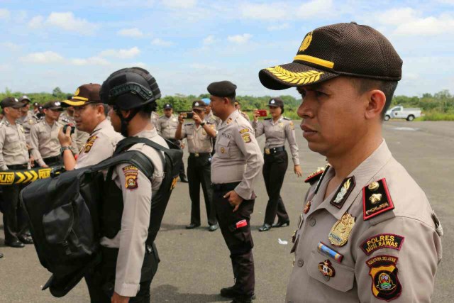 Ingatkan Perkap No 16/2006, Giat Latihan Pengaman Jelang Pilgub dan Unras (1)