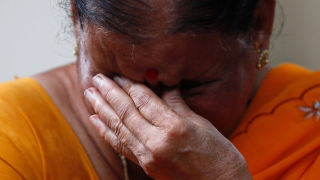 Keluarga korban karena berdesakan di kereta India Foto: Reuters/Danish Siddiqui