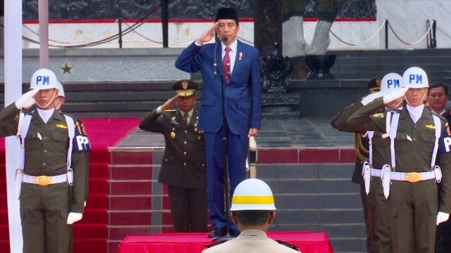 Jokowi di Monumen Pancasila Sakti (Foto: Biro Setpres)
