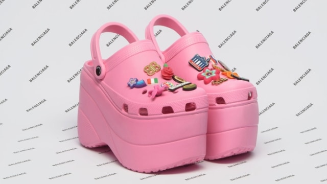 Balenciaga x Crocs (Foto: Dok. Balenciaga)