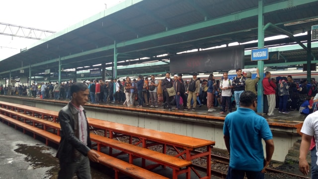 Perlintasan KRL kembali normal. (Foto: Ainul Qalbi/kumparan)