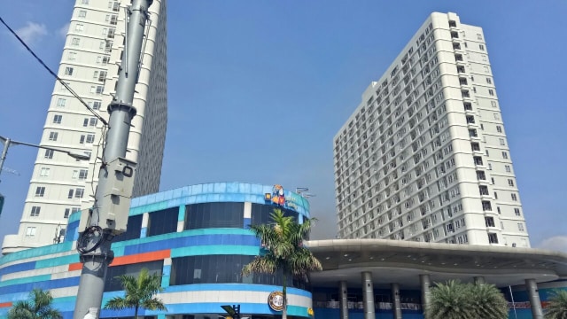 Api sudah padam di Apartemen Cinere Bellevue (Foto: Nabilla Fatiara/kumparan)