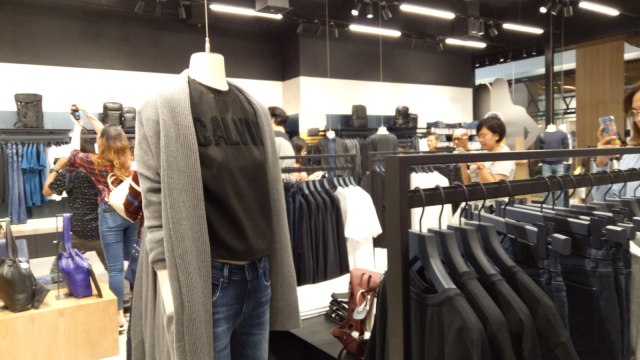 Calvin Klein Jeans Hadirkan Koleksi T-shirt (Foto: Andari Novianti/kumparan)