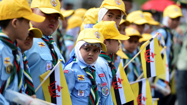 Sultan Brunei Bertahta 50 Tahun (Foto: REUTERS/Ahim Rani)