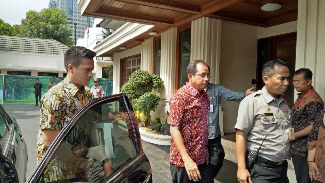 Wiranto Panggil Panglima TNI, KaBIN Hingga Kapolri Bahas Senjata Api ...