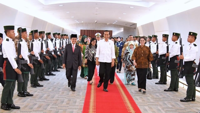 Jokowi di Bandara Seri Begawan, Brunei Darussalam Foto: Dok. Biro Pers Setpres