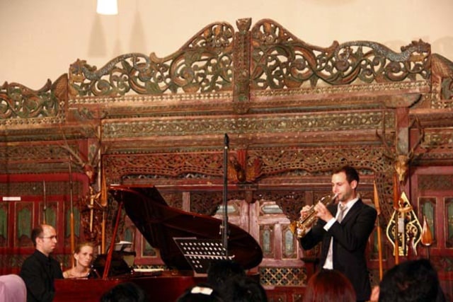 Hibridasi Musik Eropa dengan Jawa (1)