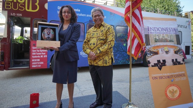 Kampanye Wonderful Indonesia di Bus Washington AS (Foto: Dok. KBRI Washington DC)