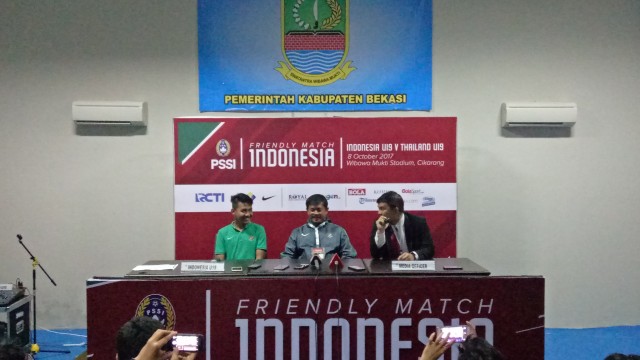 Konferensi pers pascalaga Timnas Indonesia U-19. (Foto: kumparan/Alan Kusuma)