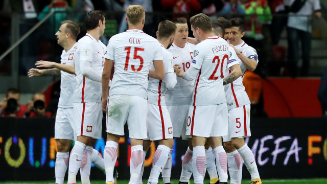 Pemain Timnas Polandia merayakan gol Grosicki. (Foto: Reuters/Kacper Pempel)