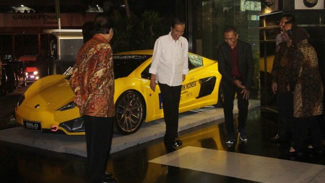 Jokowi dan Dahlan Iskan di Surabaya (Foto: ANTARA/Moch. Asim)
