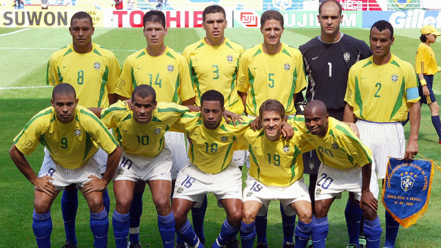 Brasil di Piala Dunia 2002. (Foto: ANTONIO SCORZA / AFP)