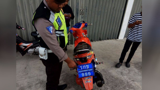 Pelat yang Bukan Dikeluarkan Kepolisian Indonesia (Foto: Instagram @satlantas_belitung)