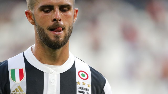 Gelandang andalan Juventus, Miralem Pjanic. (Foto: AFP/Marco Bertorello)