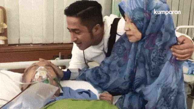Tangis Irfan Hakim lihat kondisi sang Ayah (Foto: Instagram @Irfanhakim75)
