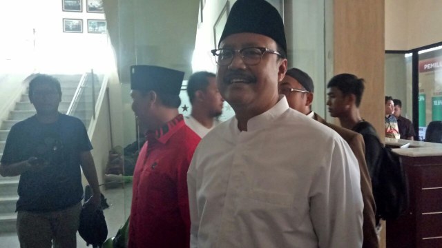 Gus Ipul dan Azwar Anas tiba di Kantor DPP PKB (Foto: Nabilla Fatiara/kumparan)