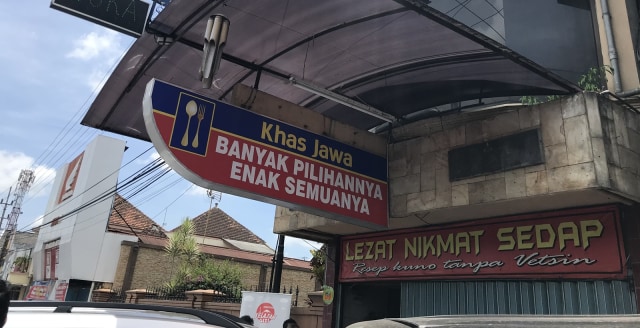 Restoran Khas Jawa, Batu, Malang (Foto: Stephanie Elia/kumparan)