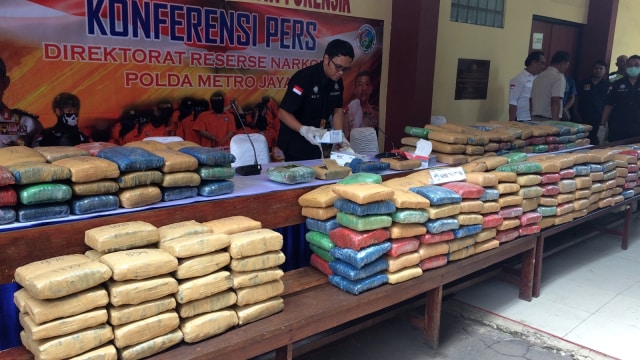 Rilis narkoba 368 kg di RS Polri Kramat Jati (Foto: Kelik Wahyu Nugroho)