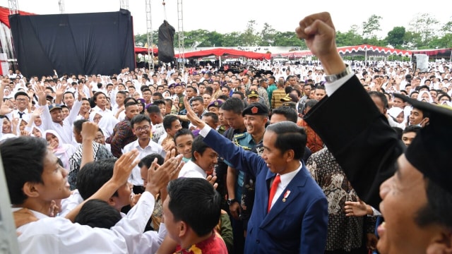 Presiden Joko Widodo di Dies Natalis ke-60 Undip (Foto: Dokumen Biro Setpres)