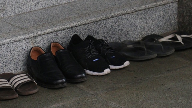 Sepatu Anies Baswedan dan Sandiaga Uno
