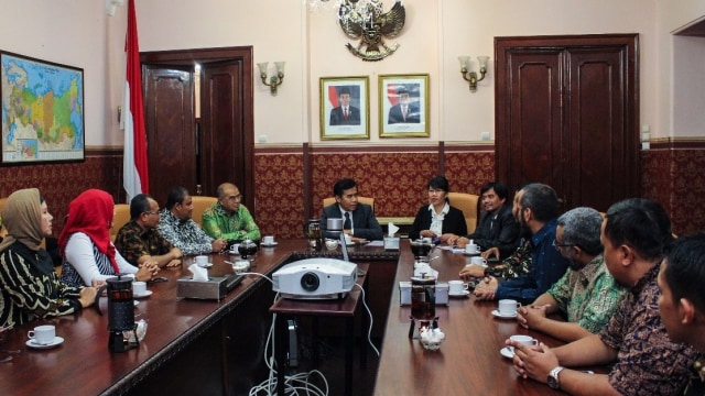 Antara Umroh Plus Rusia dan Wisatawan Rusia (Foto: Dok. KBRI Moskow)