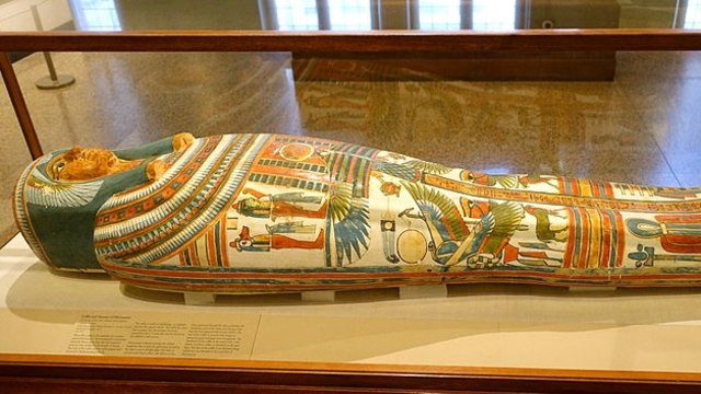 Peti tempat menaruh mumi Mesir kuno. (Foto: Wikimedia Commons)