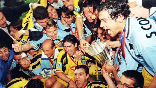 Lazio juara Piala Winners 1999. (Foto: AFP/Rui Viera)