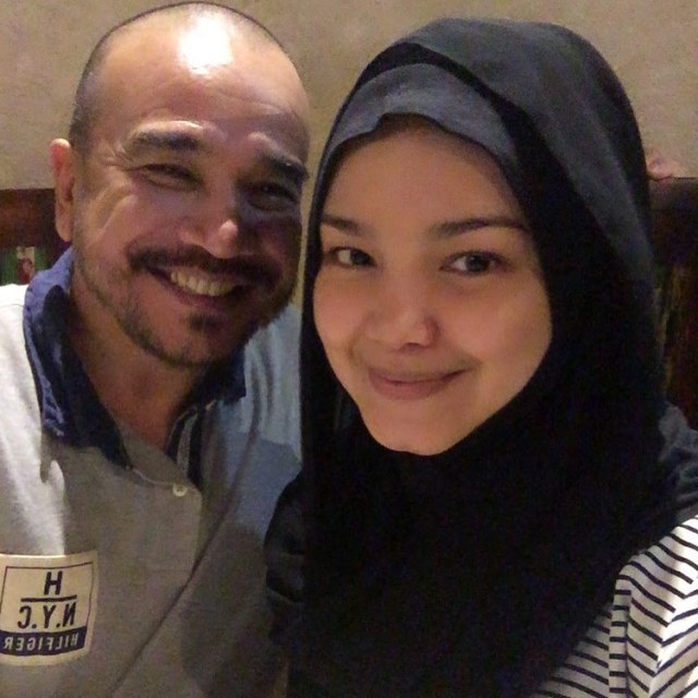 Siti Nurhaliza dan suami (Foto: Instagram/@ctdk)