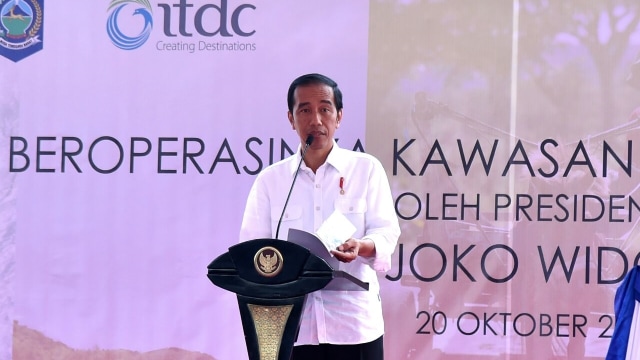 Jokowi meresmikan operasional KEK Mandalika (Foto: Biro Pers Setpres)