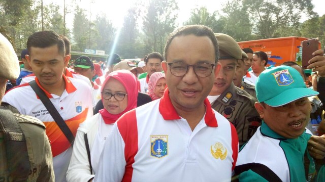 Anies-Sandi di acara soliditas bersama KORPRI (Foto: Aprilandika Pratama/kumparan)