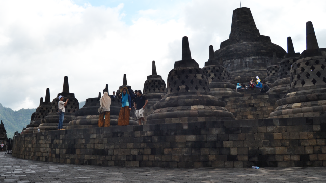 Candi Borobudur ramai dikunjungi. (Foto: Iqbal/kumparan)