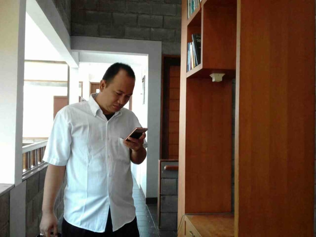 Kamu guru dengan gaji yang kecil, sstt.. begini mengantisipasinya