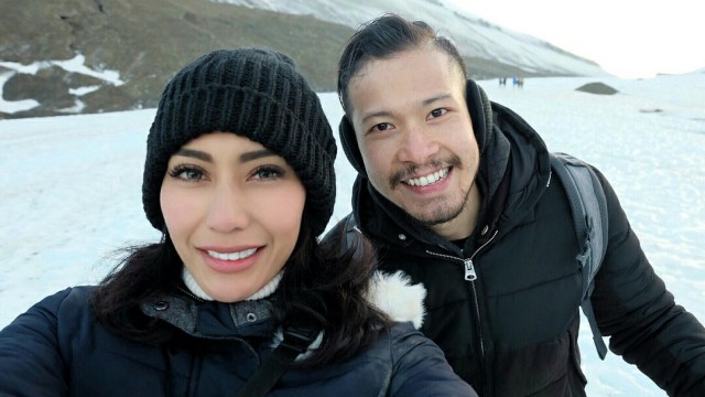 Tyas Mirasih dan Suami (Foto: Instagram @tyasmirasih)