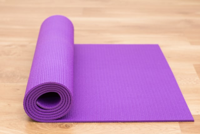 4 Panduan Memilih Yoga Mat bagi Pemula (1)