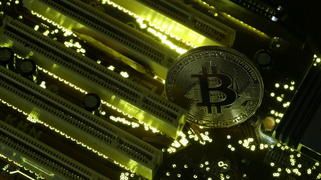 Ilustrasi Bitcoin (Foto: REUTERS/Dado Ruvic)