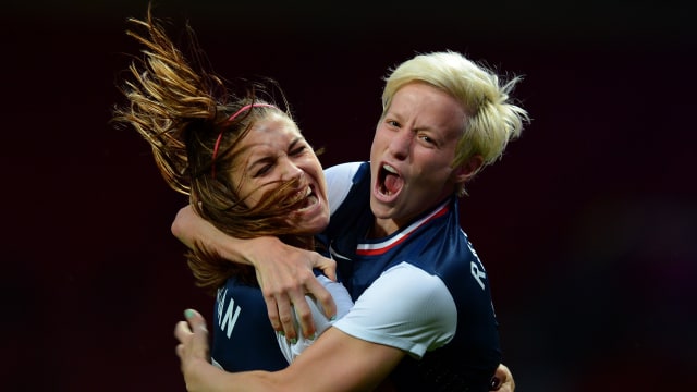 Alex Morgan & Megan Rapinoe. (Foto: AFP/Andrew Yates)