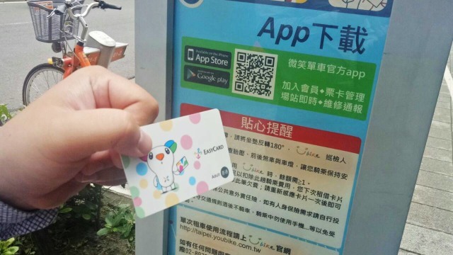 Transaksi kartu Easy Card di Taipei (Foto: Angga Sukmawijaya/kumparan)