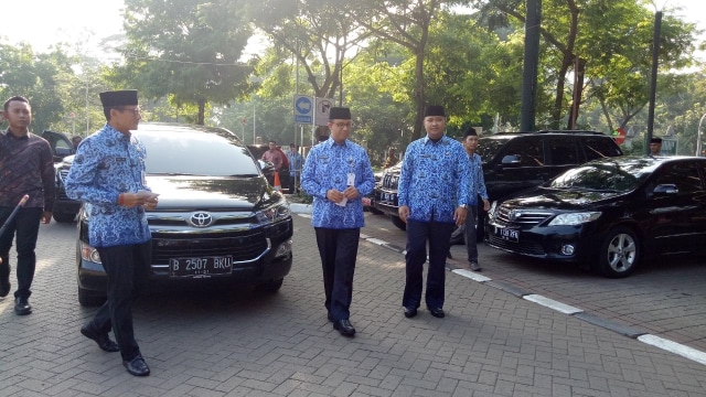 Anies-Sandi tiba di Lapangan IRTI Monas (Foto: Diah Harni/kumparan)