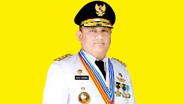 Gubernur Gorontalo Resmikan "Dodol Pocong" Produk Anak SMA