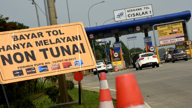 Bayar Tol Kurang, Bisa Pakai e-Toll yang Lain? (328924)