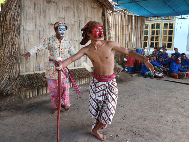 Menyaksikan Musik dan Tarian Tradisional Cupak Gerantang di Sembalun (2)