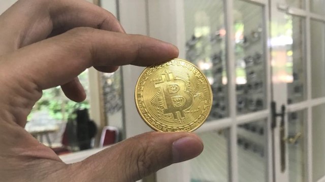 Ilustrasi Bitcoin. (Foto: Dewi Rachmat K/kumparan)