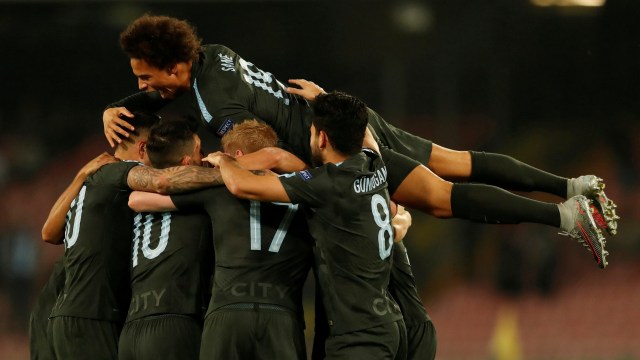 Selebrasi Manchester City di kandang Napoli. (Foto: Reuters/Andrew Boyers)