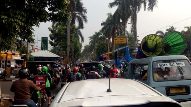 Kemacetan Pondok Indah-Lebak Bulus (Foto: Ainul Qalbi/kumparan)