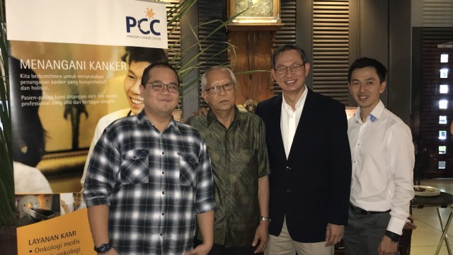 dr. Ang Peng Tiam & Tim PCC (Foto: Stephanie Elia/kumparan)