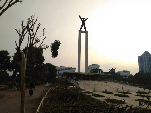 Masih dalam Renovasi, Lapangan Banteng Tetap Ramai di Akhir Pekan