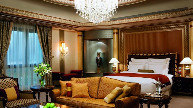 Kamar Executive Suite Ritz Carlton Riyadh (Foto: www.marriott.com)