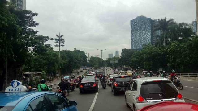 Akses Jalan K.H Adullah Syafei Ramai Lancar (2)